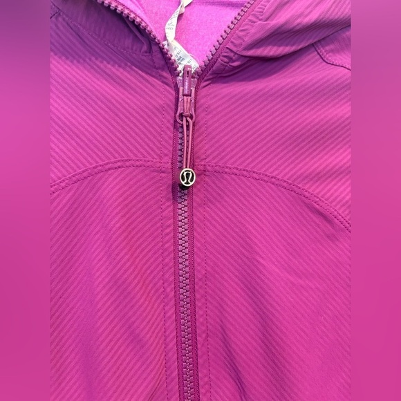 Lululemon In Flux Jacket Reversible Regal Plum Swift Reversible Luon Hood size 6 - Picture 3 of 6